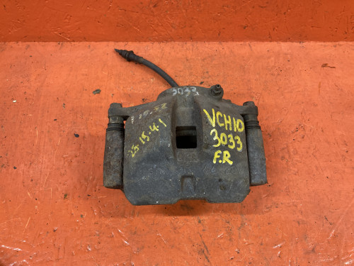 Суппорт тормозной передний правый TOYOTA GRANVIA/GRAND HIACE