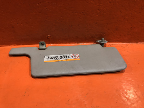 Козырек солнцезащитный левый NISSAN BLUEBIRD U14 964010A515