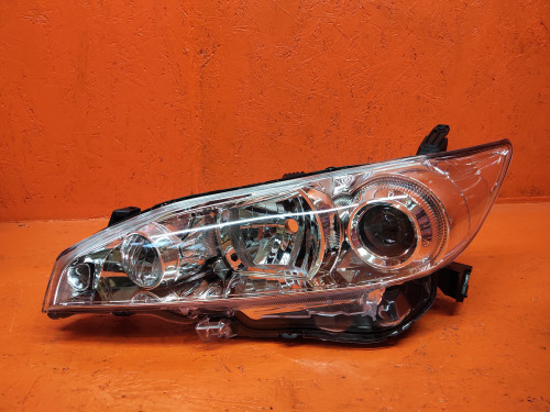 Фара передняя левая TOYOTA WISH *E2* 20E186056B