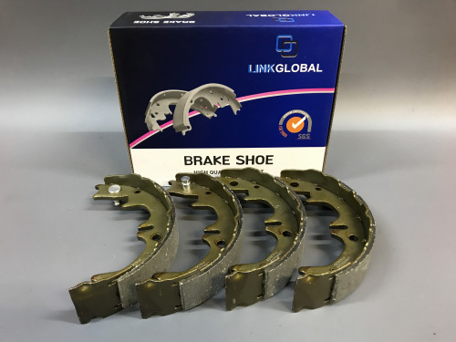 Колодки тормозные задние барабанные LEXUS ES300 1996-2001 LFN0633