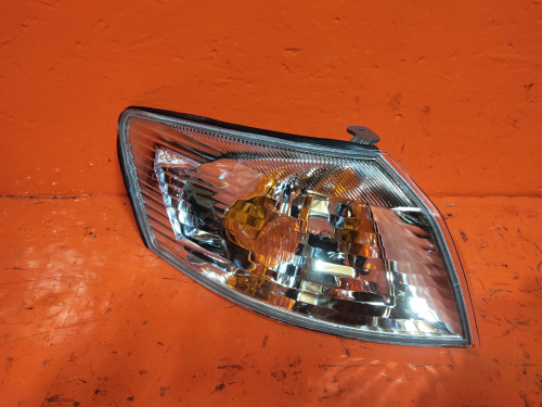 Габарит правый TOYOTA MARKII QUALIS NLC8254