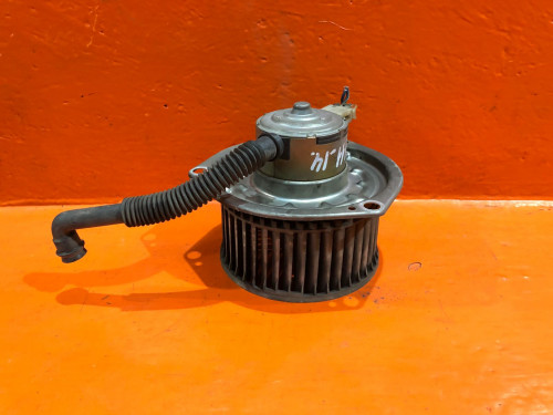 Моторчик печки NISSAN PRAIRIE *M11 2722051E00