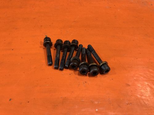 Болт головки блока цилиндров TOYOTA CAMI 90041-10041