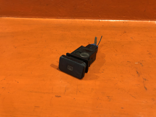 Кнопка обогрева заднего стекла TOYOTA LITE ACE NOAH *R4*/*R5* 84790-28050