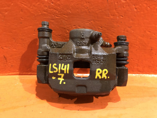 Суппорт тормозной задний правый TOYOTA CROWN *S13* 47730-30290