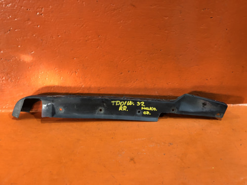 Накладка на стойку кузова правая SUZUKI ESCUDO TA01/11/31/51/TD01/11/31/51/61 7751256B015PK