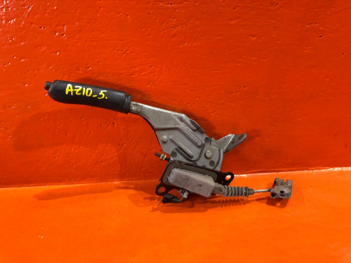 Рычаг ручного тормоза NISSAN CUBE Z10 360102U001