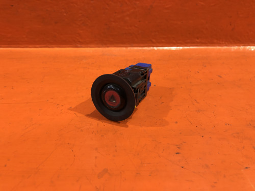 Кнопка аварийной сигнализации HONDA STEPWGN RF1/2 35510-S47-003ZA