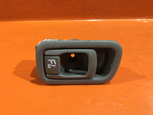 Ручка двери передней левой салонная NISSAN LIBERTY *M12 80671WJ600