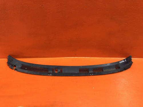 Жабо MITSUBISHI CHARIOT N3*/N4* MB667255