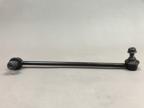 Тяга стабилизатора передняя AUDI A3 2012-2020 DB78001