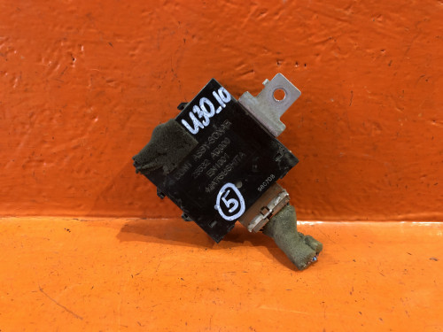 Блок электронный NISSAN PRESAGE *U30 28532-AD000
