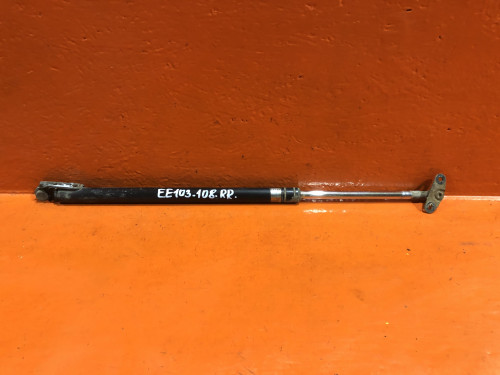 Амортизатор задней двери правый TOYOTA COROLLA *E10* 68950-19775