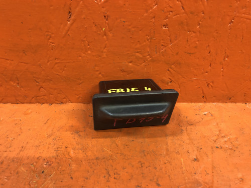 Пепельница NISSAN SUNNY *B15 688004M400