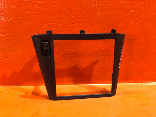 Рамка магнитофона TOYOTA CORSA/TERCEL/COROLLA II *L4* 55412-16060-01