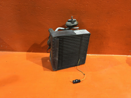Испаритель кондиционера MITSUBISHI DIAMANTE F3*/F4* MR147012