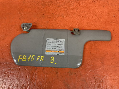 Козырек солнцезащитный правый NISSAN SUNNY *B15