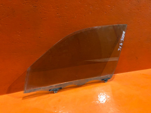 Стекло двери передней левой TOYOTA DUET