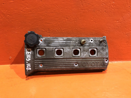 Крышка клапанов TOYOTA CALDINA *T19* 11201-11030