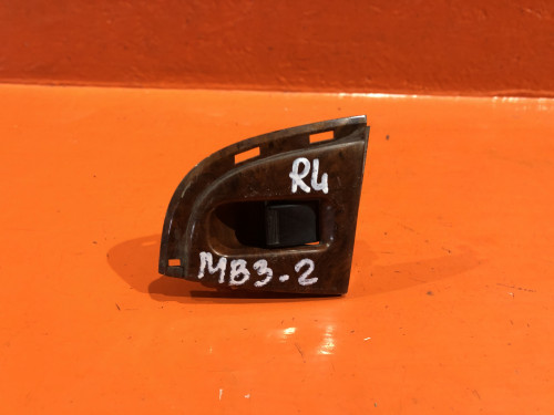 Кнопка стеклоподъемника задняя левая HONDA DOMANI MB* 35770-S04-003ZD