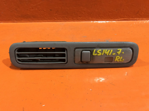 Плафон салонный TOYOTA CROWN *S14* 81290-30120-B0