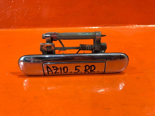 Ручка двери задней правой внешняя NISSAN CUBE Z10 806062U010