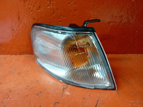 Габарит правый NISSAN SUNNY *B14 2151566RAE