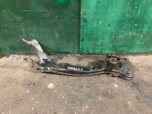 Лыжа NISSAN BASSARA U30 11240AD210