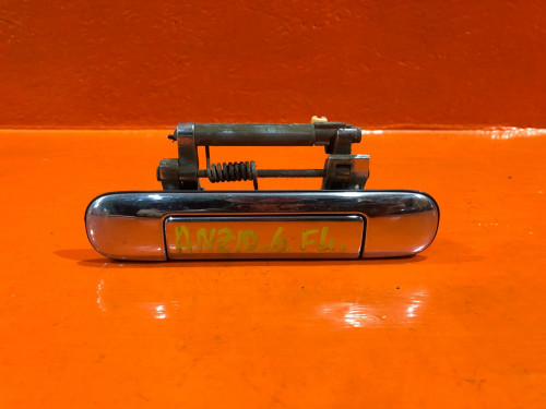 Ручка двери передней левой внешняя NISSAN CUBE Z10 806072U011