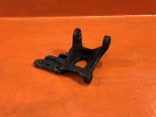 Крепление насоса ГУР TOYOTA LITE ACE NOAH *R4*/*R5* 44443-28030