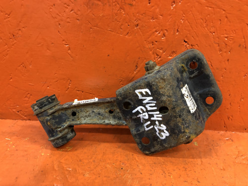 Рычаг передний правый NISSAN BLUEBIRD U14