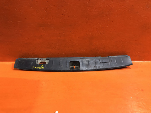 Накладка на замок багажника SUBARU TRIBECA 2007-2014 95073XA02BMW