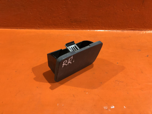 Пепельница HONDA AVANCIER