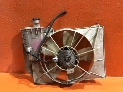 Диффузор радиатора двигателя TOYOTA BB NCP3* 16711-21030