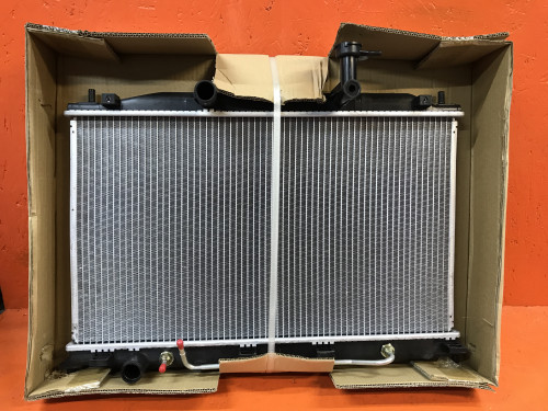 Радиатор двигателя HYUNDAI ACCENT 2012- LG-25310-1E050