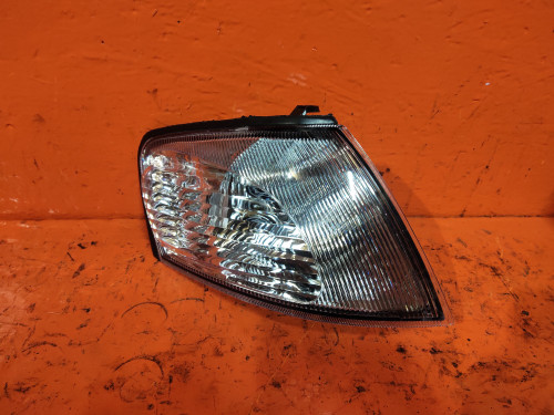 Габарит правый NISSAN AD Y11 NLC8200