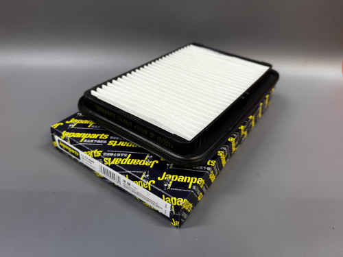 Фильтр воздушный SUZUKI IGNIS 2000-2003 FA884S