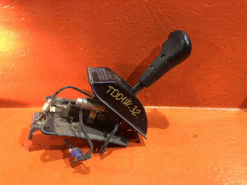 Селектор АКПП SUZUKI ESCUDO TA01/11/31/51/TD01/11/31/51/61 2811057B00