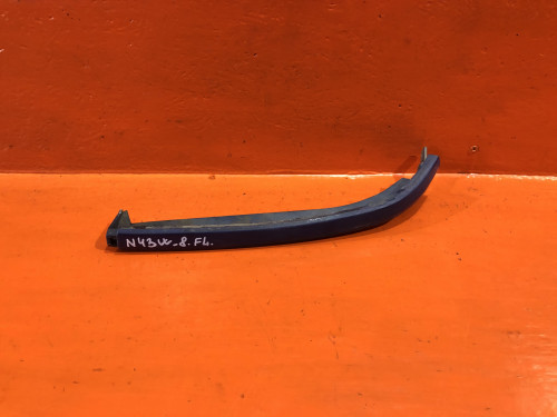 Планка под фару левая MITSUBISHI CHARIOT N3*/N4* MR124543