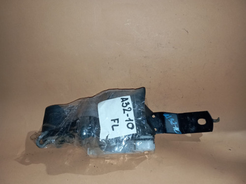 Ремень безопасности передний левый NISSAN CEFIRO A32 8684531U21