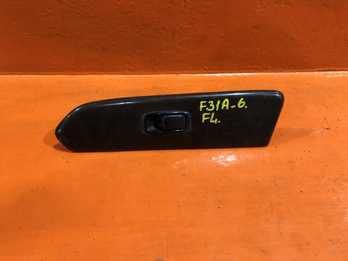 Кнопка стеклоподъемника передняя левая MITSUBISHI DIAMANTE F3*/F4* MR738477