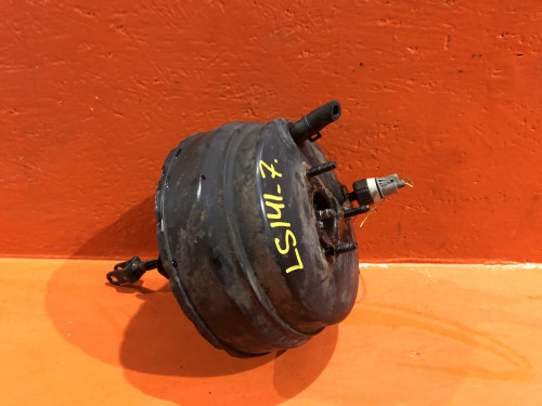 Вакуумный усилитель тормозов TOYOTA CROWN *S13* 44610-30871