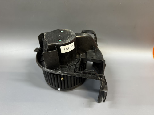 Моторчик печки RENAULT CLIO 2005- ST7701059205