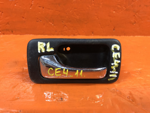 Ручка двери задней левой салонная HONDA ASCOT/RAFAGA CE*