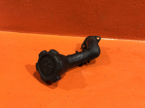 Горловина маслозаливная SUBARU LEGACY BD*/BG* 15251AA020