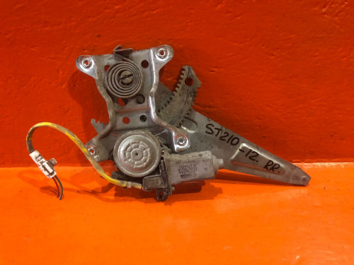 Стеклоподъемник задний правый TOYOTA CARINA *T21* 69803-20280