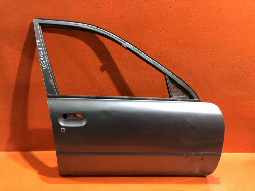 Дверь передняя правая NISSAN AD Y10 8010060R00