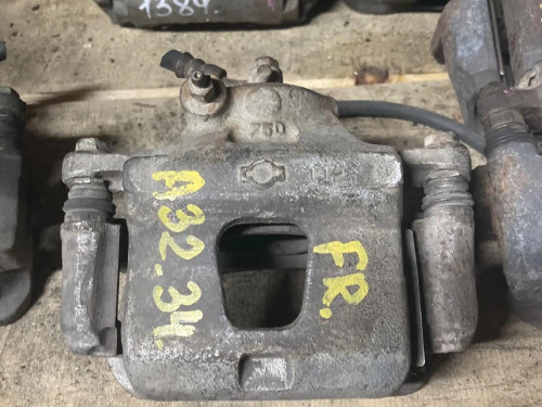 Суппорт тормозной передний правый NISSAN AVENIR/EXPERT W11 4100188E02