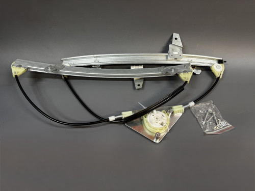 Стеклоподъемник передний правый NISSAN PRIMERA (P12) 2002- 130035004