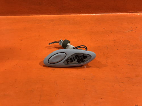 Плафон салонный MITSUBISHI DIAMANTE F3*/F4* MR739088